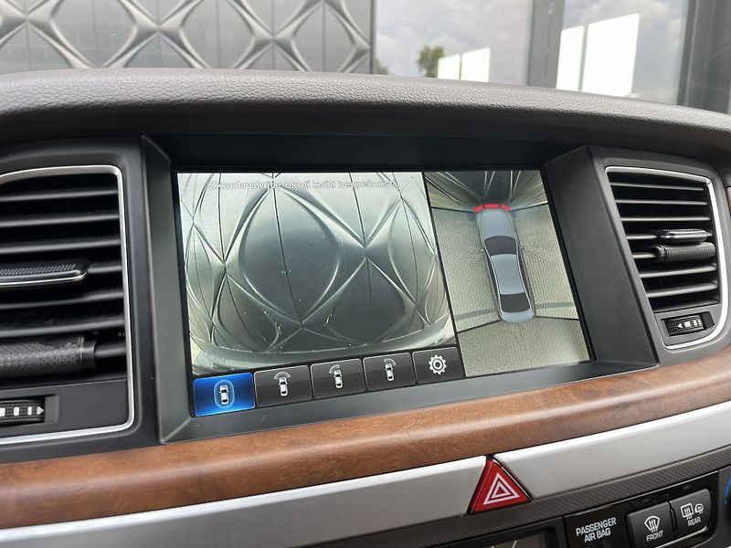 Hyundai Genesis EXCLUSIVE 3.8 GDI V6 4x4 232kW - fotka 25 z 33