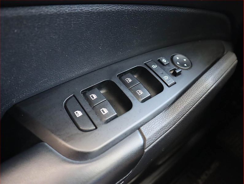 Kia Sportage (2022) 1.6 CRDi MHEV - fotka 17 z 21