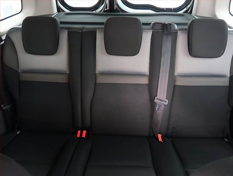 Renault Kangoo (2017) 1.5 dCi, 5Míst, ČR, DPH - fotka 10 z 17