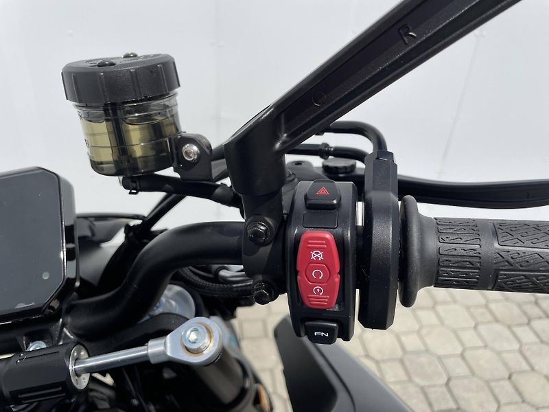 CFMOTO (2026) 675NK EU5+ - fotka 11 z 11
