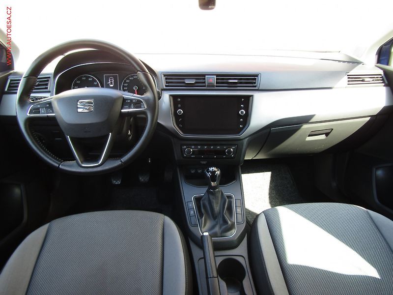 Seat Ibiza (2019) 1.0 TSi, FR, navi, LED - fotka 8 z 21