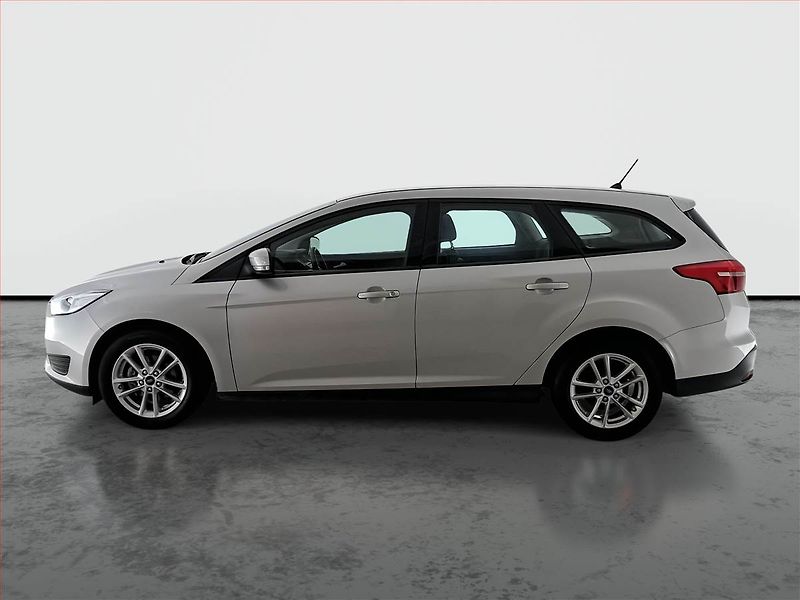 Ford Focus (2017) 1.6 i, Tempomat - fotka 3 z 15