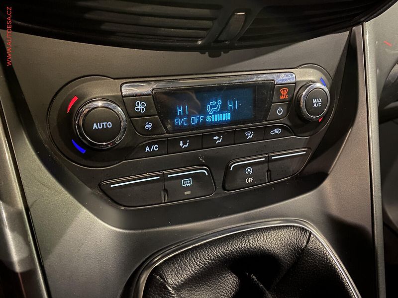Ford C-MAX (2014) 1.6TDCi, Navigace - fotka 14 z 19