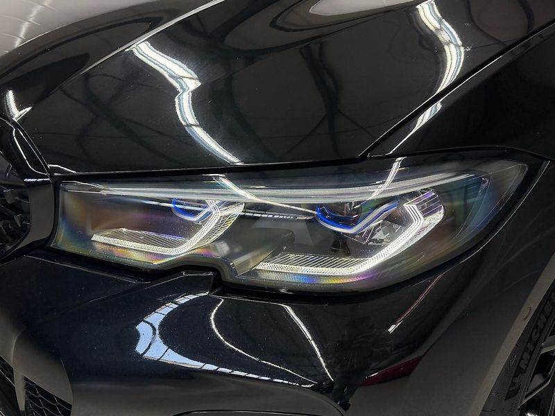 BMW Řada 3 340i xDrive, HUD, HARMAN/KARDO - fotka 7 z 27