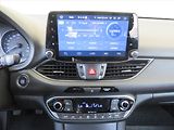 Hyundai i30 (2017) Comfort 1.6 CRDi, Serv.kniha - náhled 12