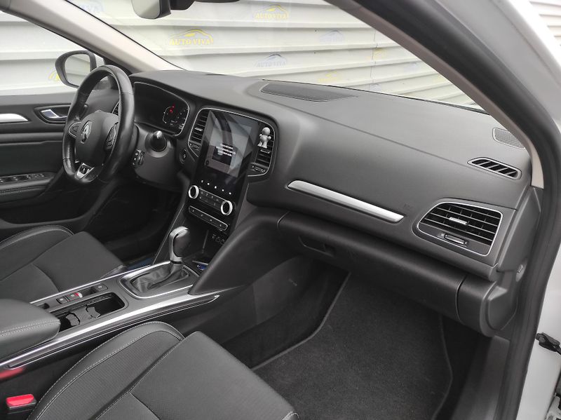 Renault Mégane 1,3TCe Intens AT, EDC, ČR, TZ - fotka 18 z 40