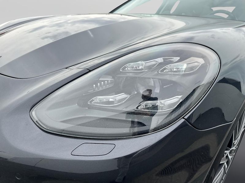 Porsche Panamera 4S - fotka 9 z 30