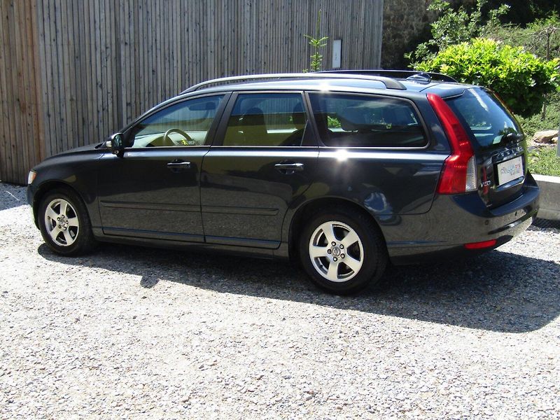Volvo V50 (2009) 1.8 16V kW - fotka 7 z 35