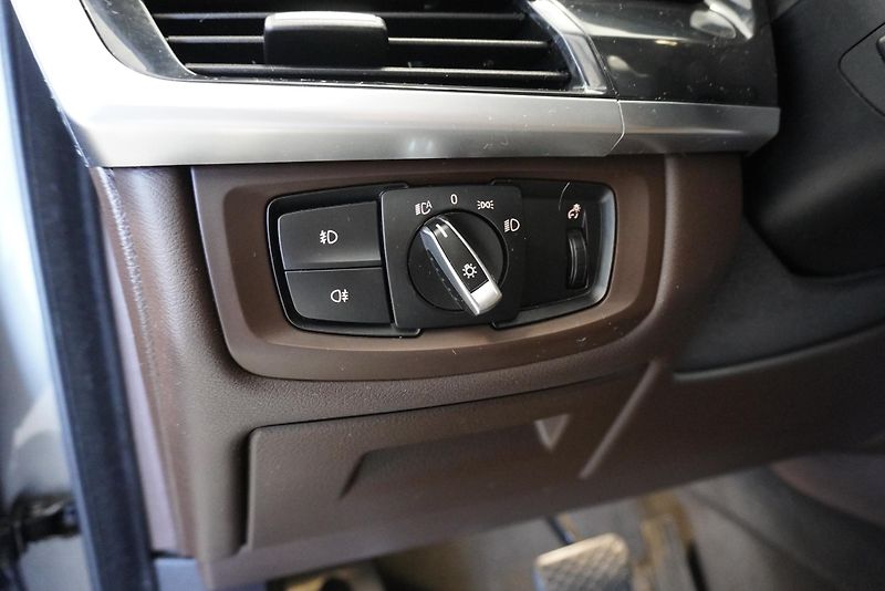 BMW X5 (2015) M50D SUV XDRIVE STEPTRONIC - fotka 16 z 42
