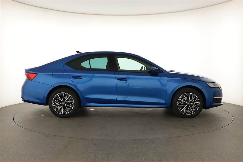 Škoda Octavia (2025) 1.5 TSI, Selection, FullLed - fotka 6 z 16