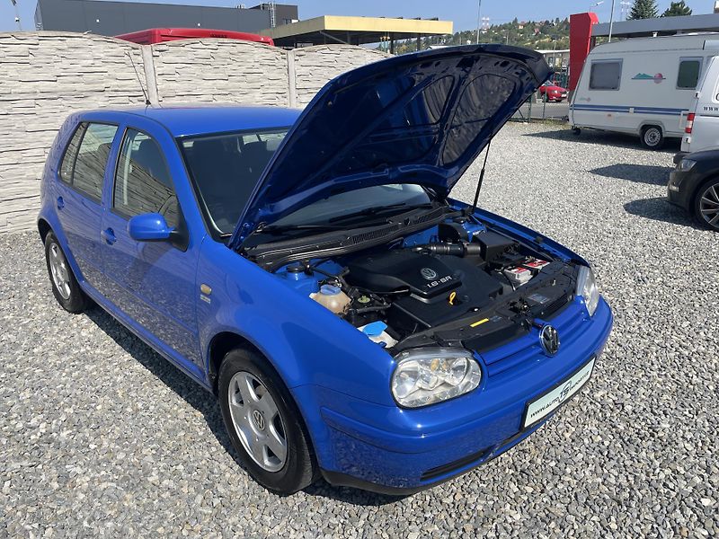 Volkswagen Golf 1.6i SR 100PS 134TKM REZERVACE - fotka 69 z 174
