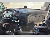 Isuzu Novo Ultra E6E.