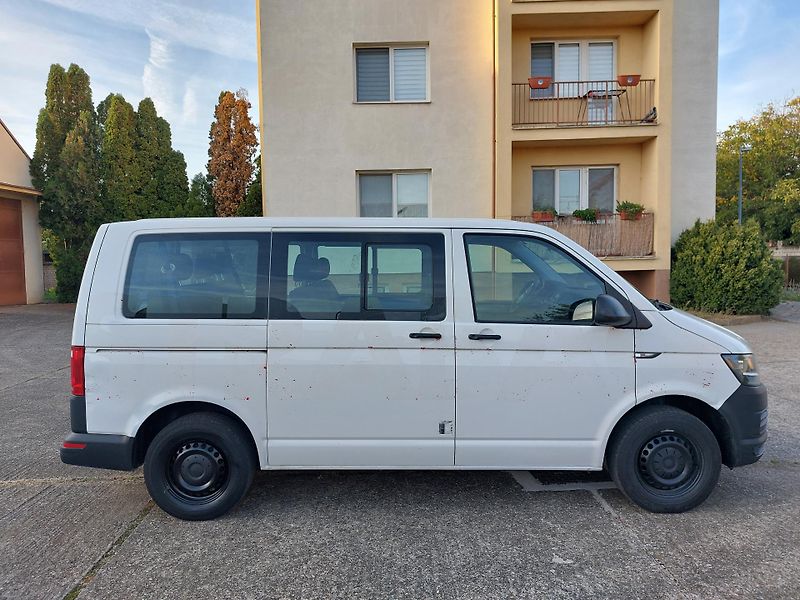 Volkswagen Transporter 2,0 TDi 75kw 9 míst - fotka 5 z 17