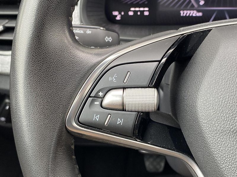 Škoda Kamiq 1,0 TSI 85 kW Selection - fotka 14 z 26