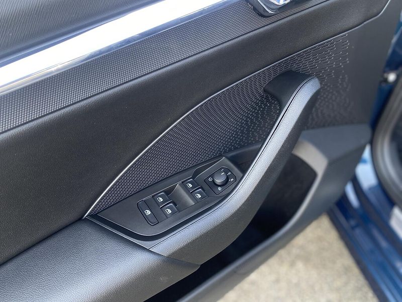 Škoda Octavia Combi 1,0 TSI 81 kW Style DSG - fotka 11 z 27