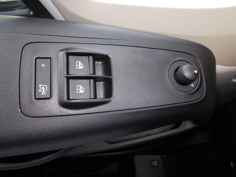 Opel Movano (2026) Van 3500 L3H2 2.2 CDTi 140k 6- - fotka 20 z 28