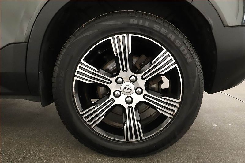 Volvo XC40 (2018) Inscription D4 AWD, 4X4 - fotka 12 z 16