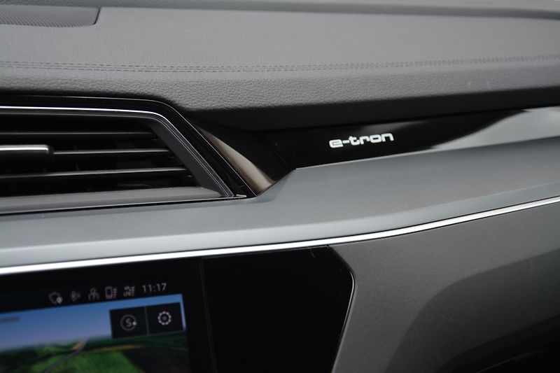 Audi e-tron (2022) 50 QUATTRO BUSSINES 1 Majitel - fotka 23 z 53