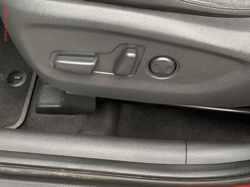 Hyundai Tucson (2019) 1.6T-GDi, Executive, AT - fotka 12 z 21