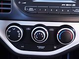 Kia Picanto (2014) 1.0 CVVT, 1.maj,ČR, AC, STK6 - náhled 12