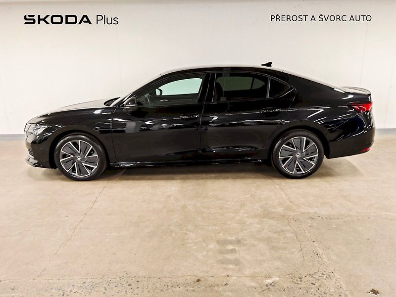 Škoda Superb (2025) 2.0 TSI 195 kW DSG 4x4 Sportli - fotka 3 z 35