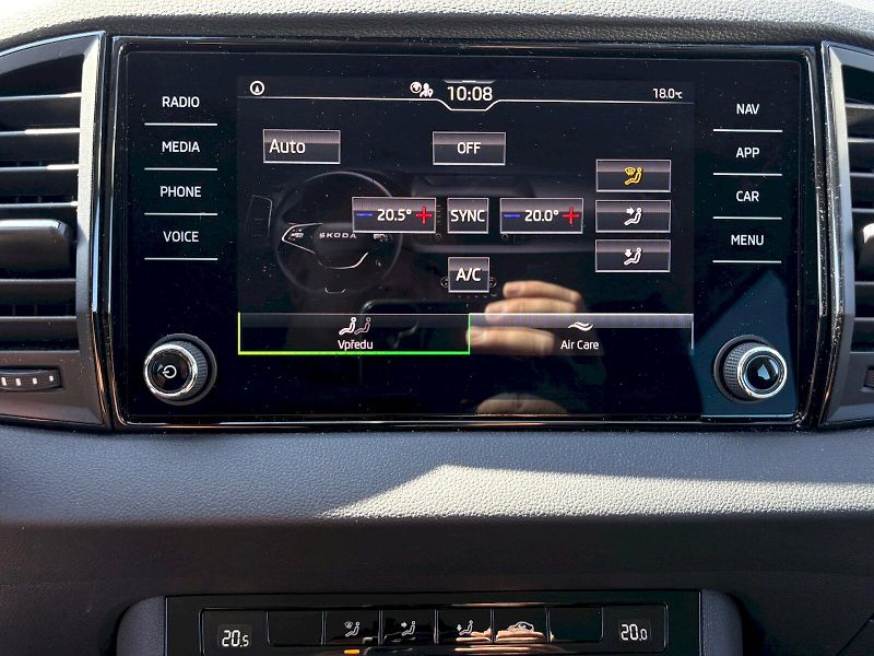 Škoda Karoq (2025) 1.5 TSI / 110 kW / SELECTION - fotka 11 z 29