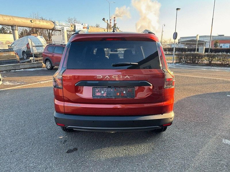 Dacia Jogger (2026) Extreme TCe 110 5 míst - fotka 4 z 24