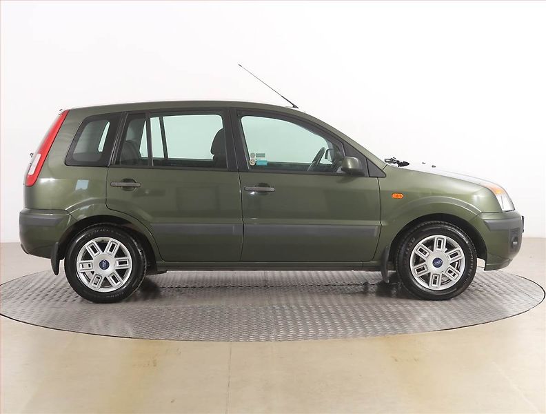 Ford Fusion (2006) 1.4, po STK, jezdí dobře - fotka 6 z 15