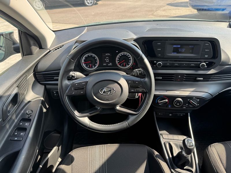 Hyundai Bayon (2022) 1.2i 62kW Comfort Club - fotka 14 z 29