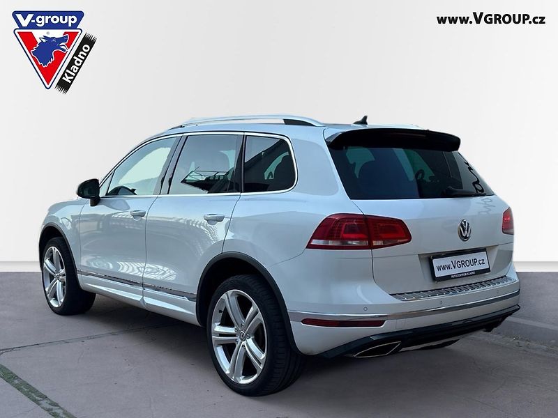 Volkswagen Touareg (2015) Exclusive V6 3,0 TDI  - fotka 3 z 35