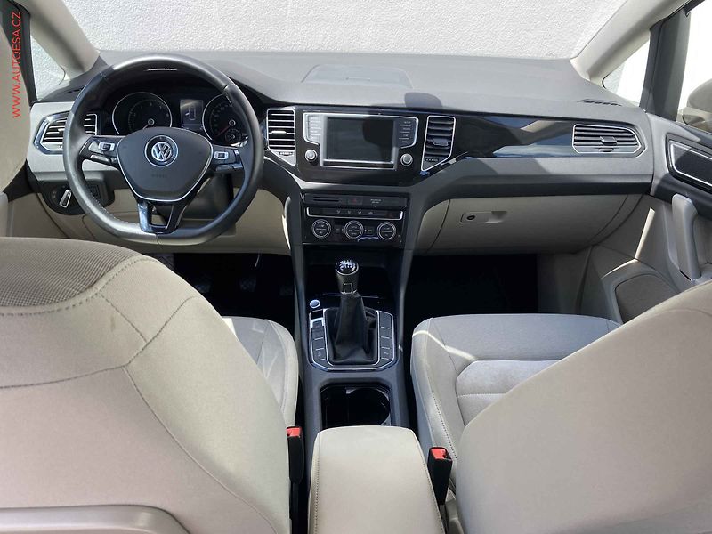 Volkswagen Golf Sportsvan (2015) 1.2 TSi, 1.maj,ČR, AC, TZ - fotka 8 z 17