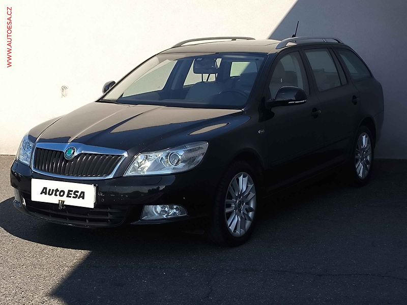 Škoda Octavia (2011) 2.0TDi, ČR, servis.kniha - fotka 3 z 23