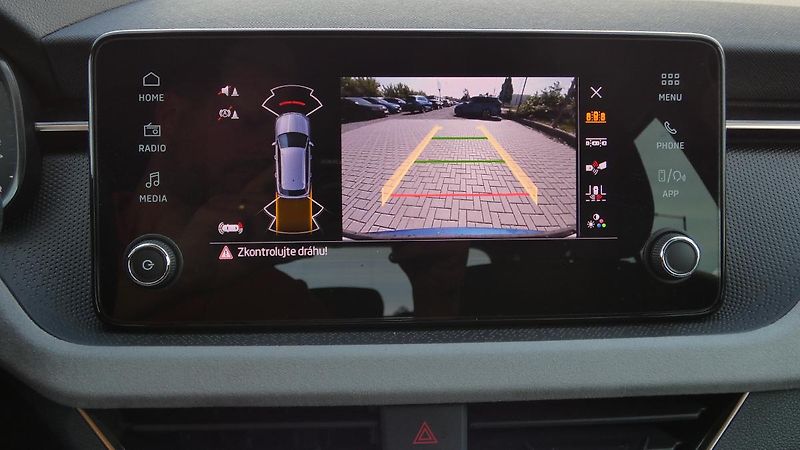 Škoda Kamiq 1.0 TSI 85kW First Edition DSG - fotka 16 z 25