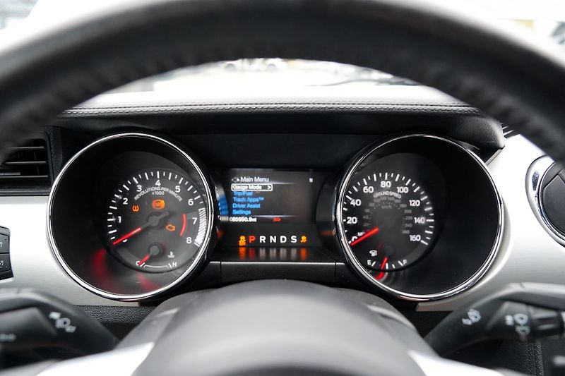 Ford Mustang GT 5.0 Premium /AT/kůže/440 PS - fotka 32 z 33