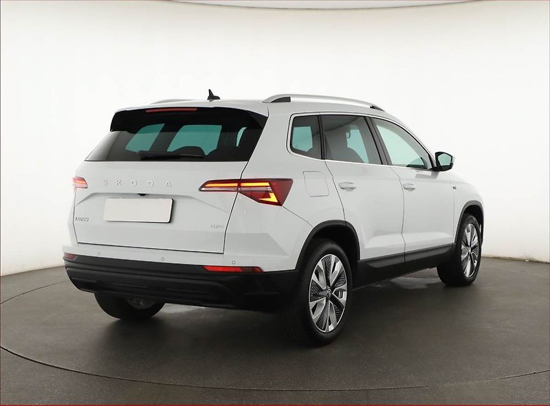 Škoda Karoq (2025) 2.0 TDI, Drive, FullLed - fotka 5 z 19