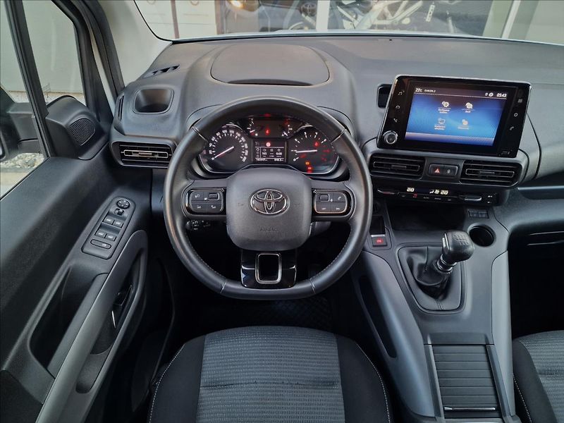 Toyota ProAce City 1.5 D-4D 130k L1 Family - fotka 12 z 49
