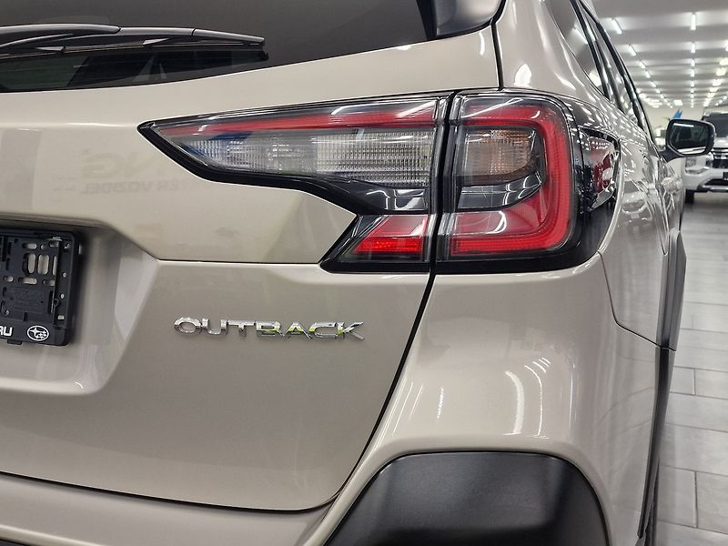 Subaru Outback (2025) 2.5 ACTIVE 2025 - fotka 15 z 59