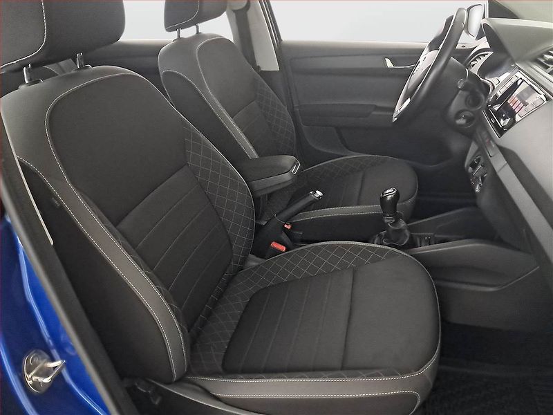 Škoda Fabia (2020) Ambition 1.0 TSI, ČR,1.maj - fotka 9 z 17