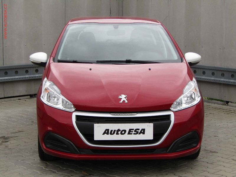 Peugeot 208 (2017) 1.2 PT, AC, tempo - fotka 2 z 15