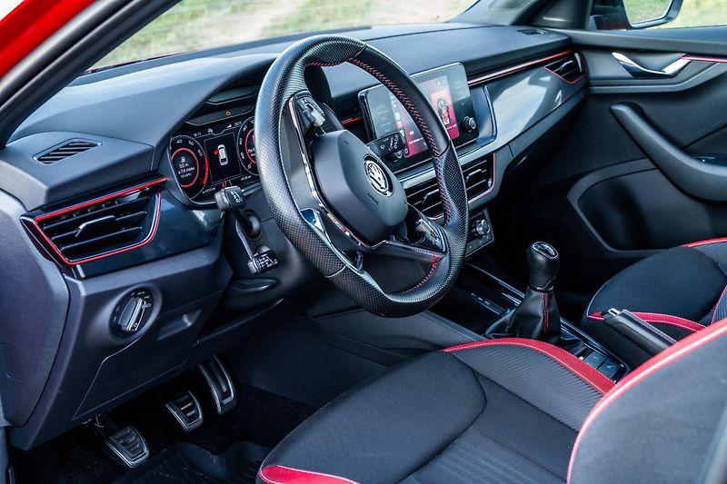 Škoda Scala (2021) Monte Carlo 1.5 TSI, TOP stav - fotka 13 z 29