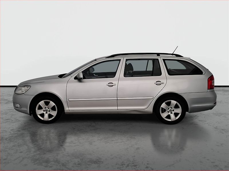 Škoda Octavia (2012) 2.0 TDI, Tempomat - fotka 3 z 16