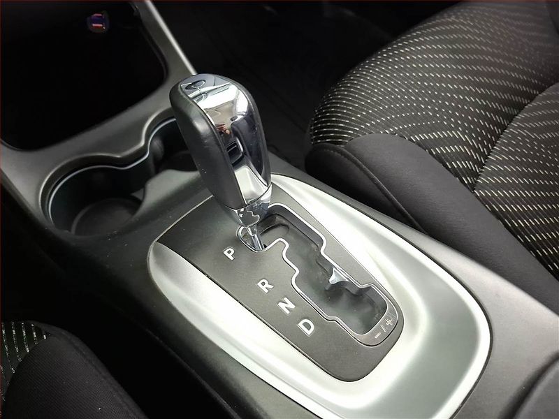 Fiat Freemont (2013) 2.0 MultiJet, 4X4, Automat - fotka 13 z 19