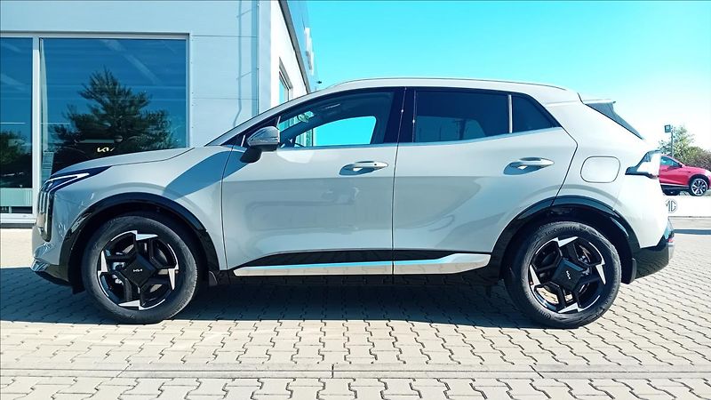 Kia Sportage (2026) 1,6 T-GDi GPF HEV 4x2 TOP 2027 - fotka 4 z 5