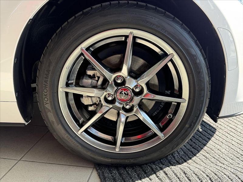 Mazda MX-5 1,5   Edice 100 YEARS 1920-202 - fotka 19 z 25