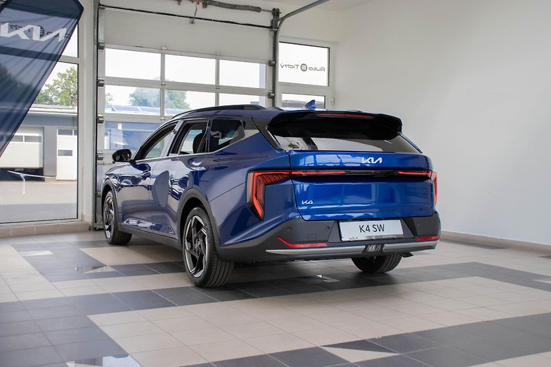 Kia K4 Sportswagon 1,6 T-GDi GPF 7DCT TOP - fotka 9 z 15