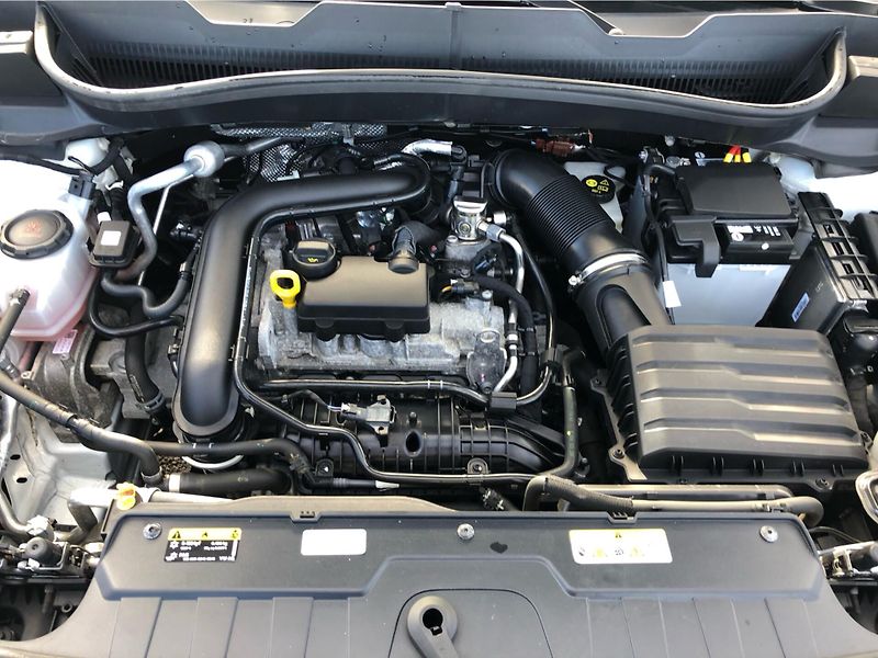 Volkswagen T-Cross 1,0 TSI - fotka 27 z 27