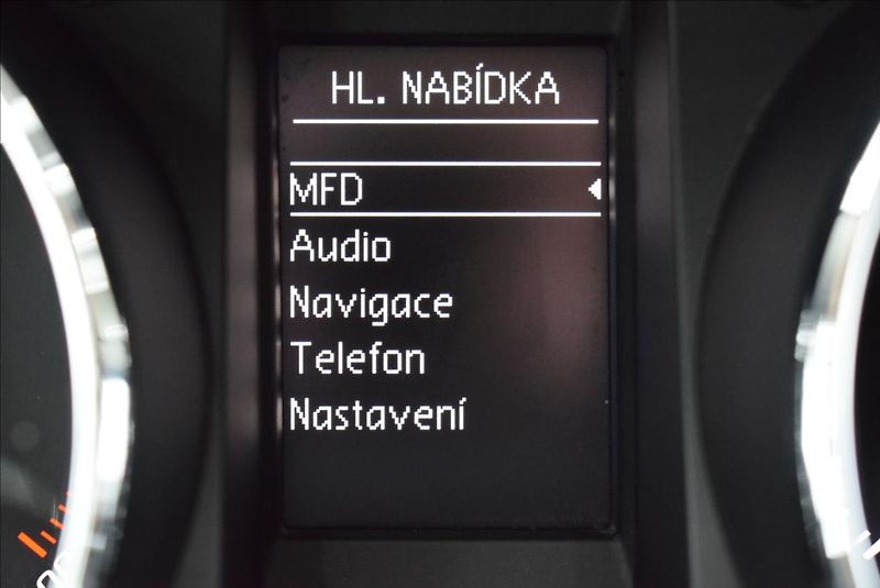 Škoda Yeti 1,2 TSi, 1.maj., DSG,serviska, - fotka 21 z 30