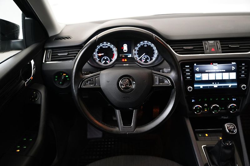 Škoda Octavia - fotka 17 z 26
