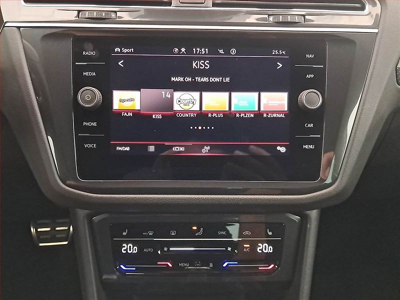 Volkswagen Tiguan (2021) R-Line 2.0 TDI - fotka 12 z 18