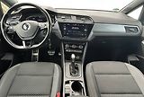 Volkswagen Touran (2022) 2.0 TDI DSG 7míst tažné - náhled 4